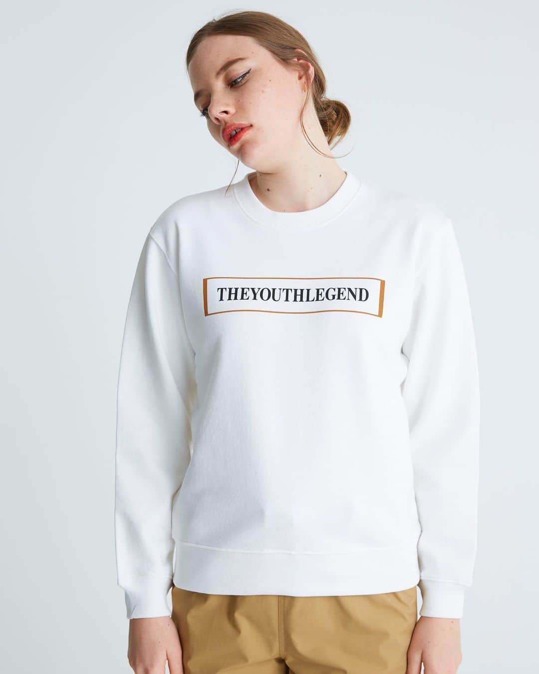 のインスタグラム：「. SWEAT	CREW(YOUTHLEGEND) . . #リタジーンズトーキョー #ritajeanstokyo#tokyo#online#store#styling#coordinate#fashion#sweat#sweatshirts#sweathoodie#hoodie#graphic#white#logo#isetan#isetanshinjuku#tokyobrand#tokyofashion#madeinjapan#rita」