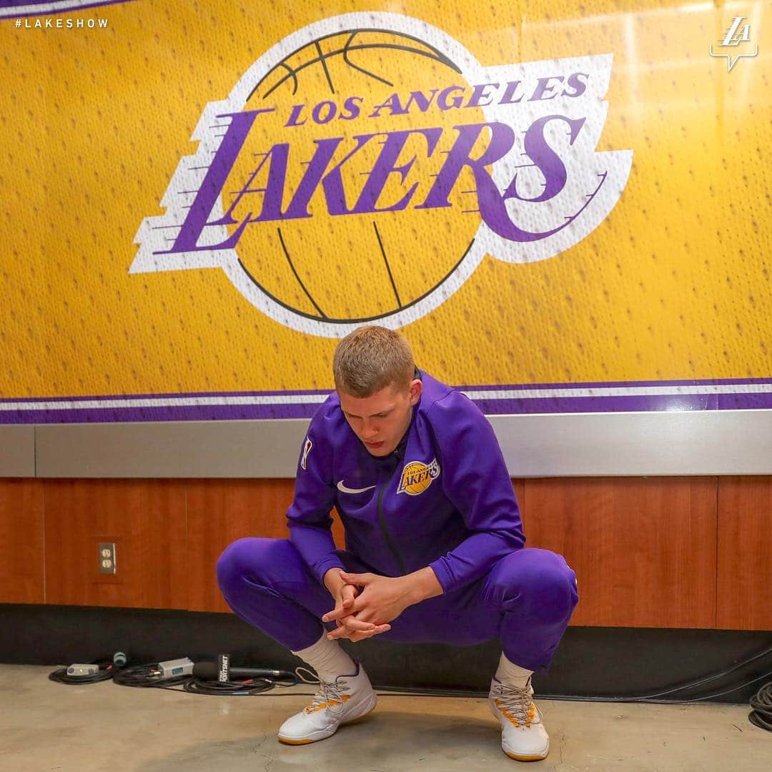 Los Angeles Lakersさんのインスタグラム写真 - (Los Angeles LakersInstagram)「Locked In🔒」4月8日 10時27分 - lakers
