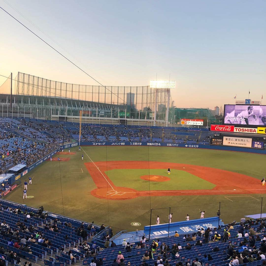 八木ひとみさんのインスタグラム写真 - (八木ひとみInstagram)「先週の推し事☺︎ #野球観戦記2019 #天明麻衣子さんと #スタジアムグルメ #神宮球場 #じんカツ #ハマスタ #ベイスターズエール #レモンサワー #現地観戦成績2勝0敗 #幸先良いスタート」4月8日 10時55分 - yagi_hitomi_0801