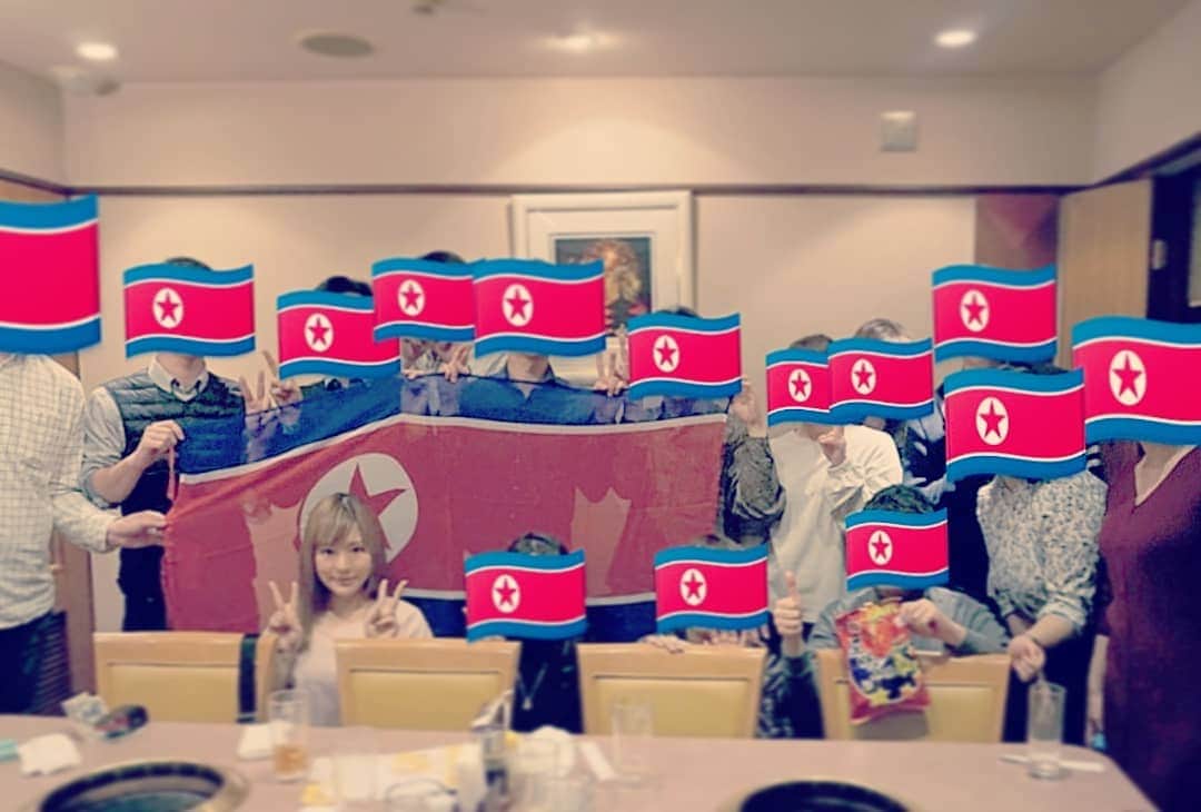 YuhKawasakiさんのインスタグラム写真 - (YuhKawasakiInstagram)「今年北朝鮮で一緒に年越ししたメンバーと東京で再会🇰🇵 平壌冷麺たべました♡ JSツアーのパクさんも参加してくたさり、貴重な北朝鮮のお話をたくさん聞くことが出来ました😆 さすが北朝鮮で年越しするだけあって、みんなキャラの濃いメンバー(笑) また北朝鮮で会いましょう♡ ⭐ #北朝鮮 #平壌 #dprk #北朝鮮年越し #平壌年越し #海外年越し #pyongyang #northkorea #海外 #海外旅行 #旅 #旅人 #トランカー®️#トランカー #海外一人旅 #女一人旅 #トランクで旅するトランカー #旅スタグラマー #旅スタグラム #トランカーyuh #🇰🇵」4月8日 11時14分 - yuhkawasaki