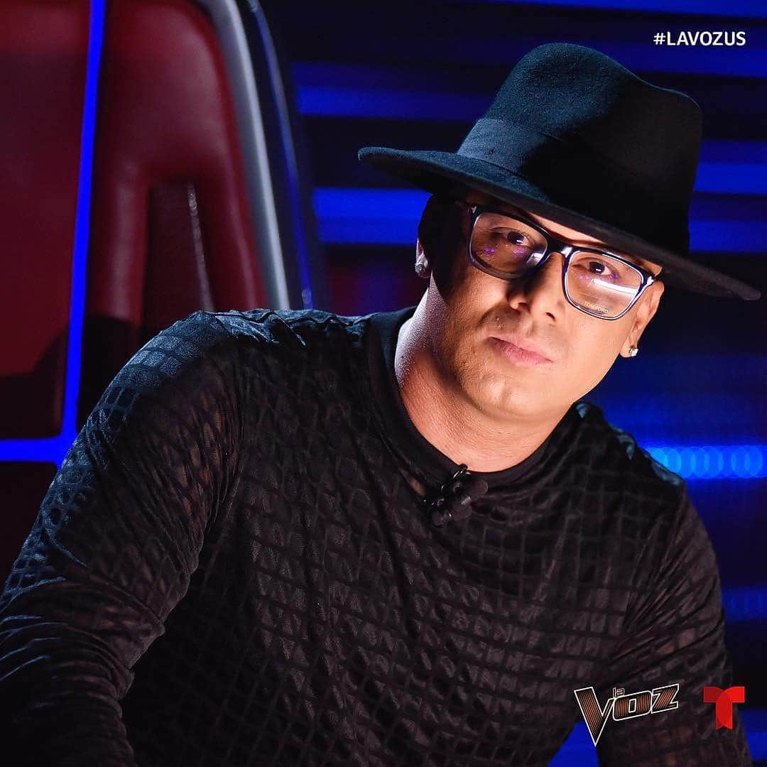 ウィジンさんのインスタグラム写真 - (ウィジンInstagram)「Posted @withrepost • @lavozus ¿Cómo te ha parecido el #TeamWisin está noche de shows en vivo de #LaVozUs? ¡Comenta, te leemos! #Telemundo」4月8日 11時22分 - wisin