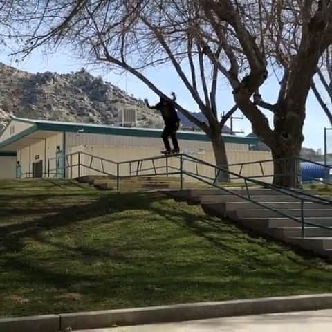 オルタモントのインスタグラム：「Riding out the weekend w/ @victor.aceves & a hefty 50 💥💥 // #CFADC」