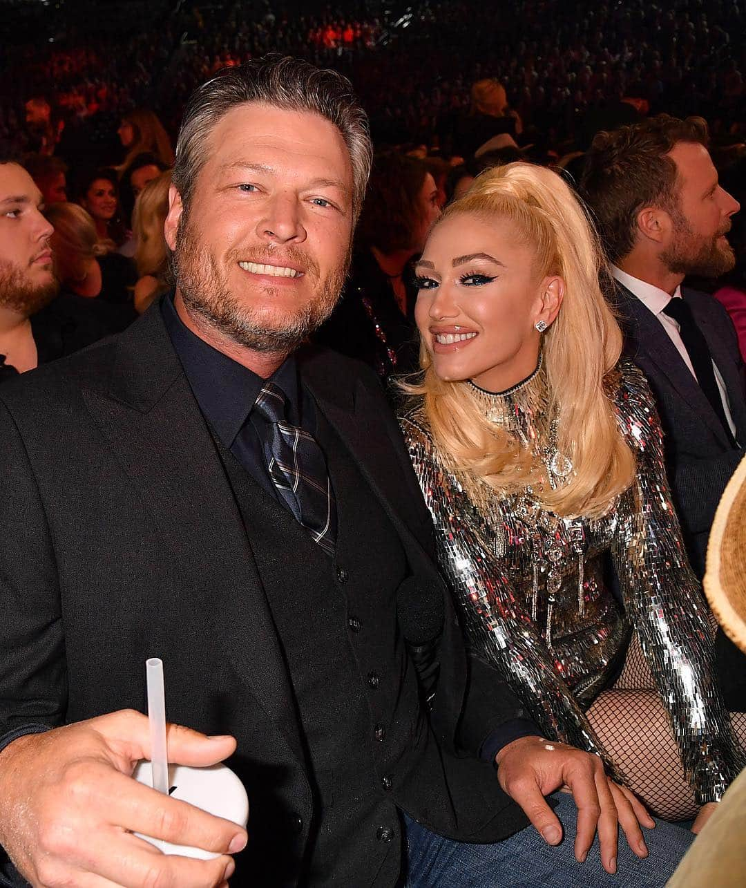 Just Jaredさんのインスタグラム写真 - (Just JaredInstagram)「@blakeshelton and @gwenstefani, in @azzaro_official, couple up at the ACM Awards! #BlakeShelton #GwenStefani #Azzaro #ACMAwards Photos: CBS, Getty」4月8日 12時20分 - justjared