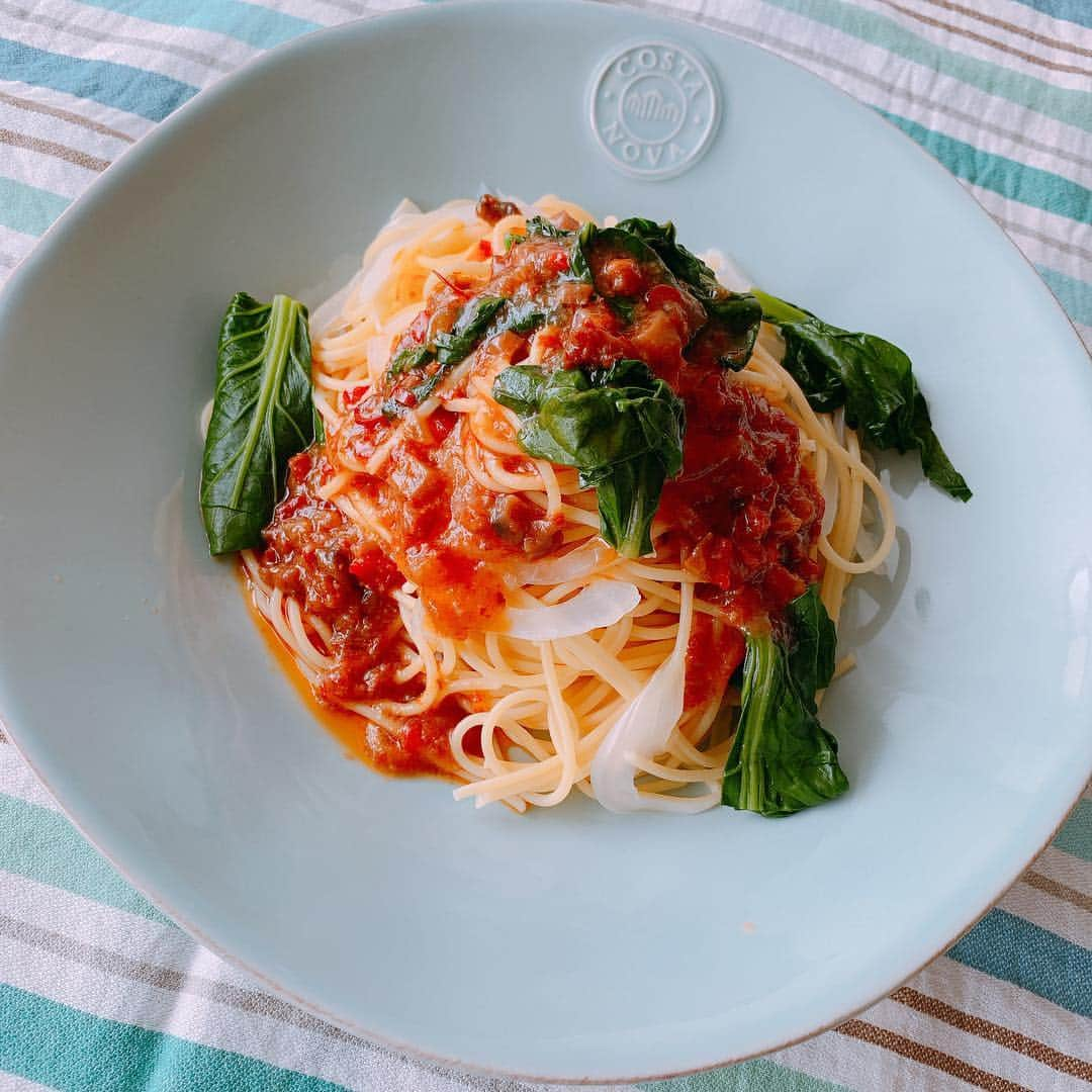 高松いくさんのインスタグラム写真 - (高松いくInstagram)「野菜🥬ペペロンチーノ🍝  #おうちごはん #🍝 #パスタ  #イタリアン #ランチ #pasta #spaghetti #italian #lunch #myhomecafe #鎌倉野菜 #鎌倉 #湘南life」4月8日 12時23分 - iku_takamatsu_trip_sup_yoga