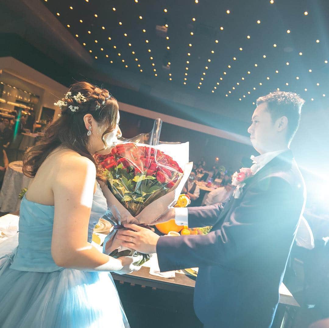 麗風つくばシーズンズテラスさんのインスタグラム写真 - (麗風つくばシーズンズテラスInstagram)「. . 結婚式では普段照れくさく 伝えられない感謝の気持ちや心に秘めた想いを 大切な相手やゲストの皆様に伝えられる 素敵な1日です。 . ぜひ自分らしく相手に伝えてみてはいかがでしょうか？ . #つくば#茨城県 #結婚#結婚式#チャペル #自然#natural #wedding#weddingdress #プレ花嫁#卒花嫁 #日本中のプレ花嫁さんと繋がりたい #お洒落さんと繋がりたい #写真好きな人と繋がりたい #インスタ映え#フォトジェニック #バラの花束  #サプライズ  #bouquet #instagram#instalike #instawedding #2019春婚#2019夏婚#2019秋婚 #dearswedding #麗風つくばシーズンズテラス」4月8日 12時53分 - rayfuu