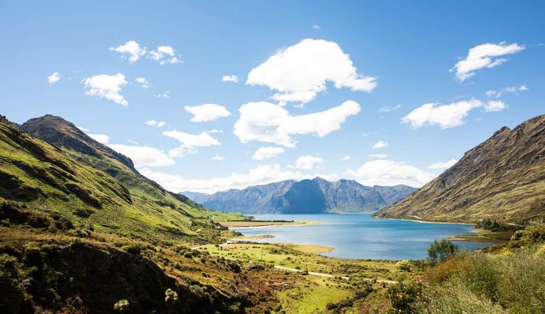 National Geographic Travelさんのインスタグラム写真 - (National Geographic TravelInstagram)「Photo by Ifeoma Ozoma @ifyozoma | Some roads are unforgettable due to their grandeur. Makarora in New Zealand’s Southern Alps, though harrowing for certain portions, certainly qualifies as one. Pull-offs, like the one where I captured this image, provide views that have undoubtedly inspired countless tales. For more photos of public lands, follow @ifyozoma. #newzealand」4月8日 13時02分 - natgeotravel