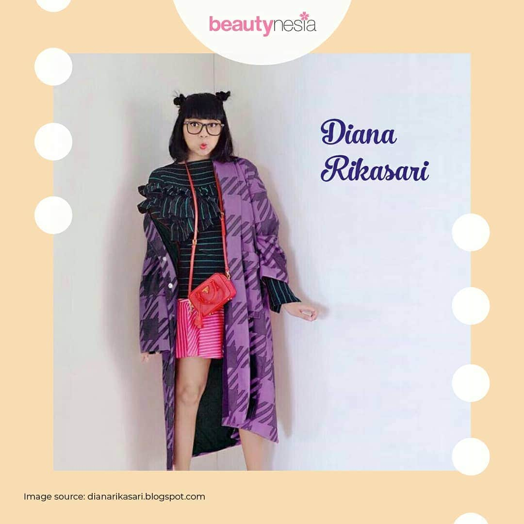 Beauty | Health | Fashionさんのインスタグラム写真 - (Beauty | Health | FashionInstagram)「Happy monday ladies!  Apakah kamu termasuk cewek yang suka baca blog?  Kalau iya, mana dari ke-5 blogger ini yang menjadi favorit kalian?  #Beautynesia #BeautynesiaID #blogger #beautyblogger #influencer #buzzer」4月8日 13時17分 - beautynesia.id