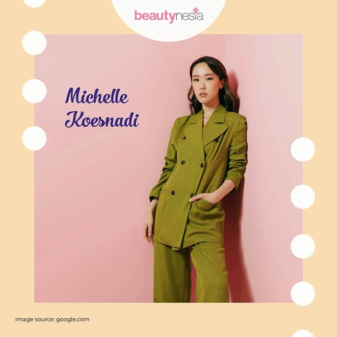 Beauty | Health | Fashionさんのインスタグラム写真 - (Beauty | Health | FashionInstagram)「Happy monday ladies!  Apakah kamu termasuk cewek yang suka baca blog?  Kalau iya, mana dari ke-5 blogger ini yang menjadi favorit kalian?  #Beautynesia #BeautynesiaID #blogger #beautyblogger #influencer #buzzer」4月8日 13時17分 - beautynesia.id