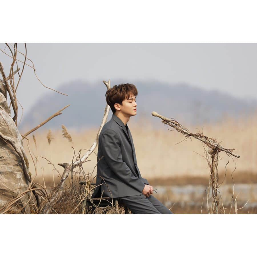 EXOさんのインスタグラム写真 - (EXOInstagram)「역대급 春 연가 ‘사월이 지나면 우리 헤어져요 (Beautiful goodbye)’ MV 촬영 현장 비하인드 사진(2) 공개! 📸 - #첸 #CHEN #엑소 #EXO #weareoneEXO #사월_그리고_꽃 #April_and_a_flower #사월이_지나면_우리_헤어져요 #Beautiful_goodbye」4月4日 18時00分 - weareone.exo