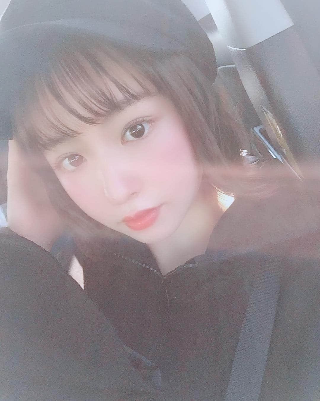 近藤里奈さんのインスタグラム写真 - (近藤里奈Instagram)「﻿ ﻿ ﻿ ﻿ 今日天気良くて気温も﻿ ちょうど良くて気持ち良かったなぁ♡﻿ ﻿ ﻿ 皆さんお花見しましたか？🌸﻿ ﻿ 早くしたいなぁ☺︎﻿ ﻿ ﻿ ﻿」4月4日 17時24分 - rina_kondo_0223