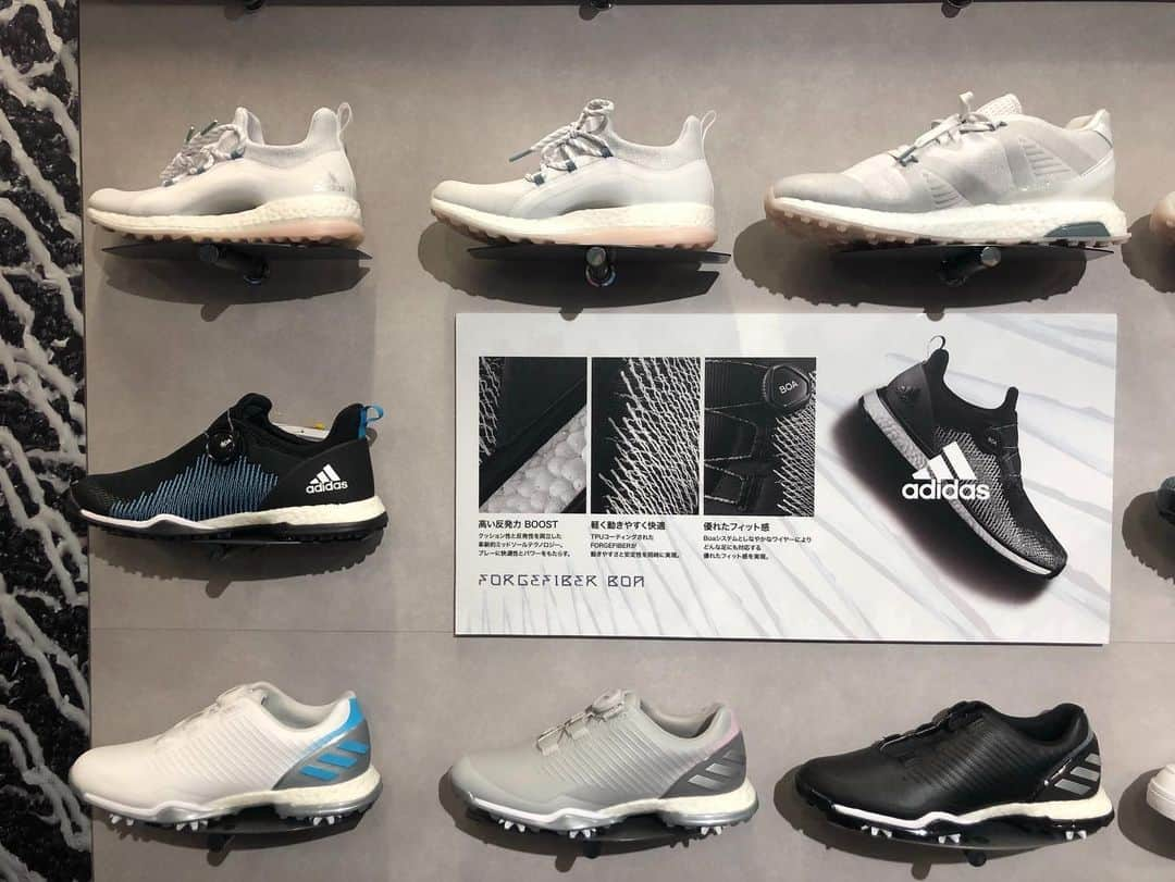 高沢奈苗さんのインスタグラム写真 - (高沢奈苗Instagram)「. adidasgolf のショールームが本社内にオープンということで、遊びに行って来ました🌸 . adidasのゴルフシューズは本当に履きやすい♪ . デザインもおしゃれでかわいい物が多くて何種類も欲しくなった😍👟💗 . . . #golf #golffashion #adidas #adidasgolf #ゴルフ #ゴルフ女子 #アディダスゴルフ」4月4日 9時01分 - nanaetakasawa