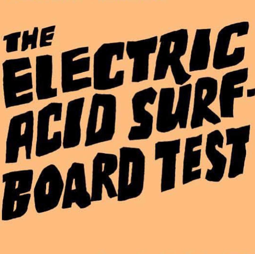ステファニー・ギルモアさんのインスタグラム写真 - (ステファニー・ギルモアInstagram)「Electric Acid Surfboard test⚡️ Steph X @stab 🍭 Absolutely mad about this concept. So many cool boards. Loved this African adventure!  Come watch with me tonight!! 🌈⚡️💜❤️💚🧡💖💛 165 DURINGAN st Currumbin Doors open at 5pm」4月4日 9時14分 - stephaniegilmore