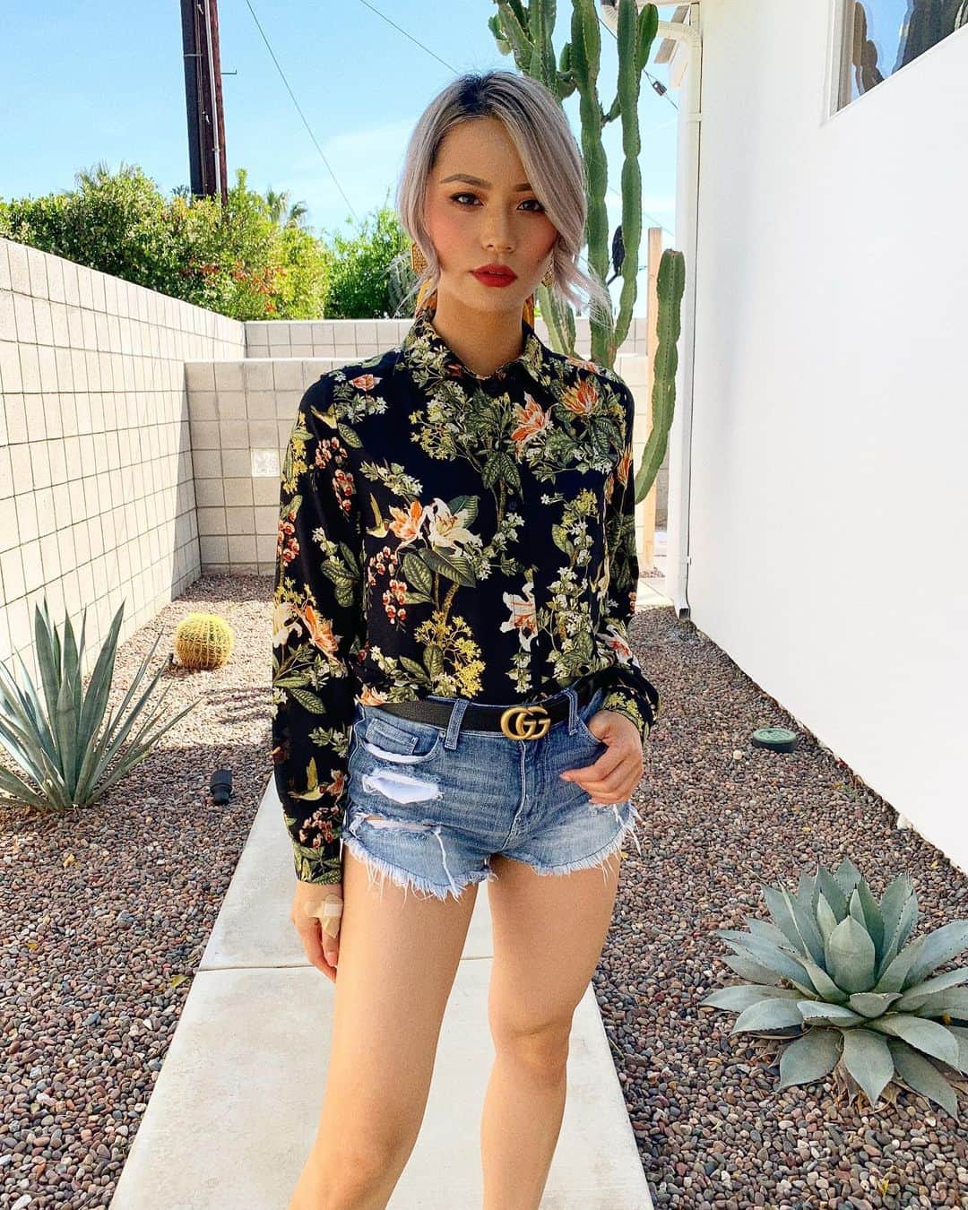 のインスタグラム：「The desert is certainly my home. Where’s your home?  #palmsprings #hmxme #hm」