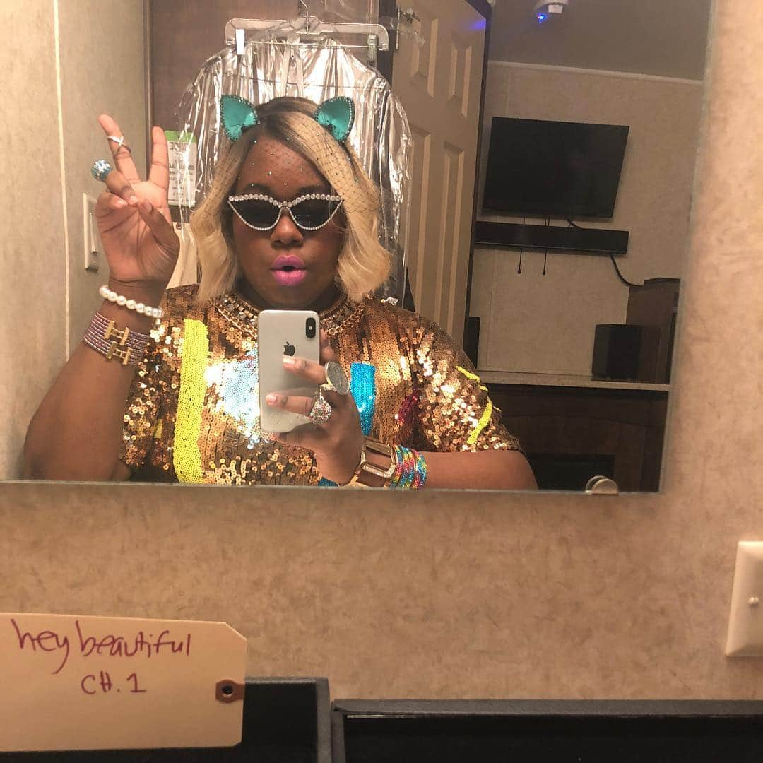 アレックス・ニューウェルさんのインスタグラム写真 - (アレックス・ニューウェルInstagram)「Baby Hey Beautiful was SERVING LEWKS on @empirefox tonight!!! And @gabby3shabby slayyed as a director!!! Did you catch it or nah?!?」4月4日 9時55分 - thealexnewell