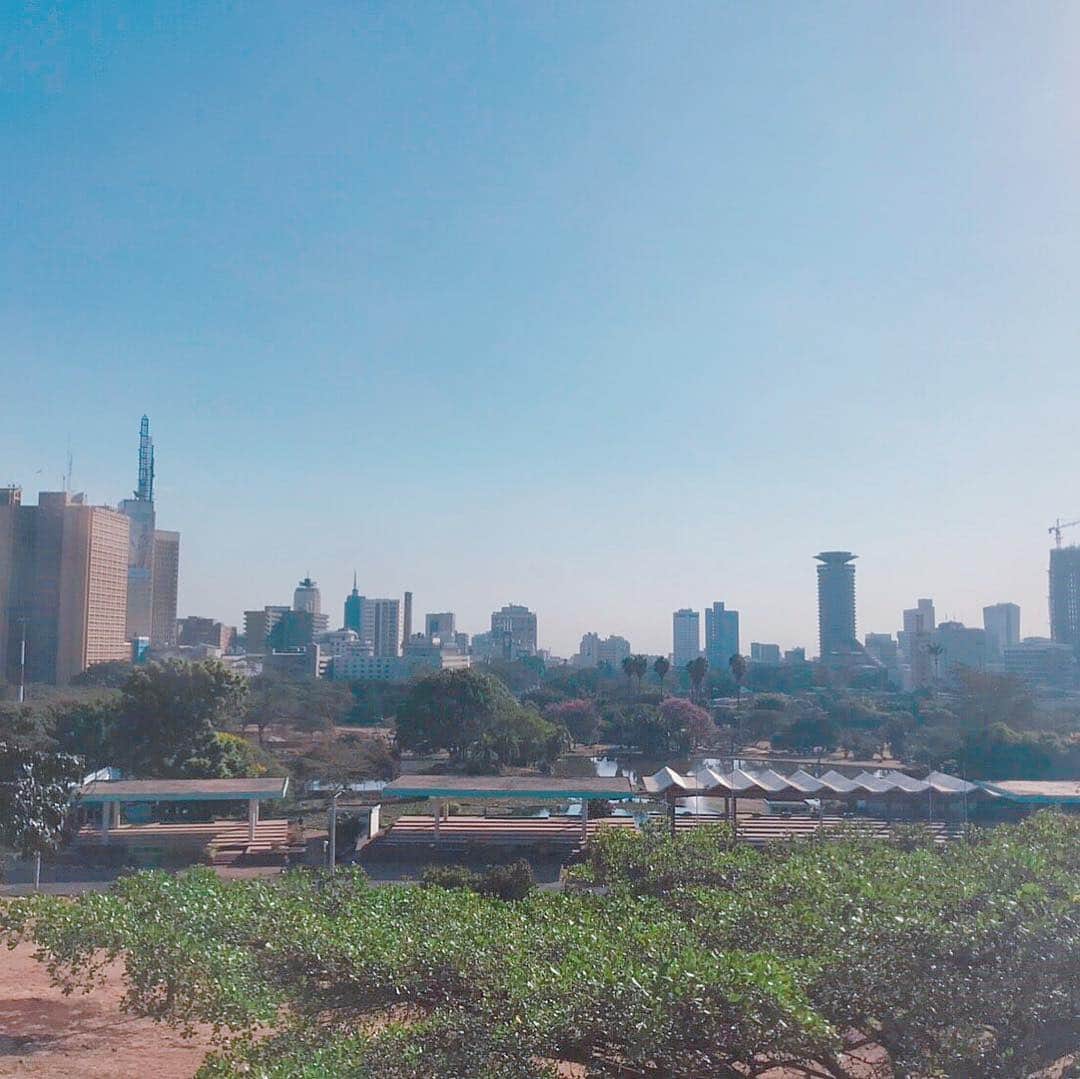 片渕茜さんのインスタグラム写真 - (片渕茜Instagram)「. ジパング絶景🌍 昨夜の未来世紀ジパングに登場したケニアのモンバサビーチ(1枚目)と首都ナイロビ市内の様子。  個人的にはケニアの都市部はこんなに高層ビルが立ち並んでいるんだと驚きでした！ ケニア写真まだまだ続きます(^ ^) #未来世紀ジパング #ジパング絶景 #ケニア #🇰🇪 #モンバサビーチ #ナイロビ #Kenya #mombasabeach #nairobi」4月4日 10時14分 - akane_katafuchi