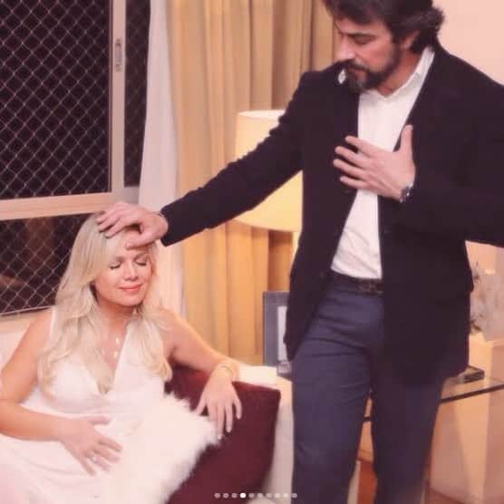 Eliana Michaelichin Bezerraのインスタグラム：「Tantos momentos especiais ao seu lado. Parabéns querido amigo @pefabiodemelo. Deus te abençoe sempre. Obrigada por todo o carinho🙏🏻」