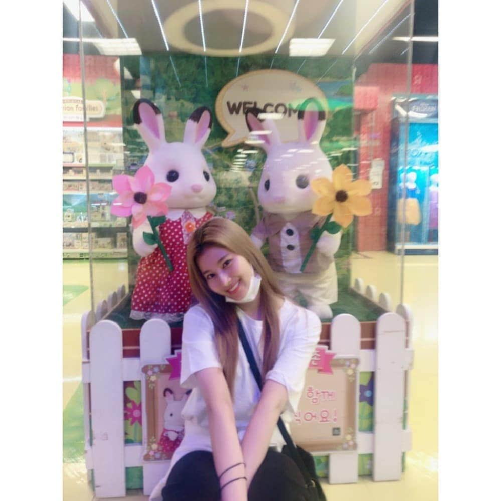 TWICEさんのインスタグラム写真 - (TWICEInstagram)「💎Sa🧸💜🧸💜🧸Mo💎」4月4日 10時38分 - twicetagram