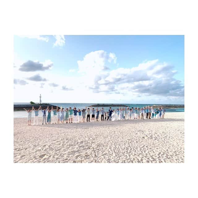 矢口真里さんのインスタグラム写真 - (矢口真里Instagram)「あみちゃん&ゆしん&てじー✨いつも笑顔にしてくれる人達😊パワーほんと凄いっす。沢山救われてます。今回の旅もめちゃくちゃ笑いましたょ😂✨みんな沖縄を満喫できたようで私も嬉しかったです😁✨ ・ そして気づいてる方もいらっしゃいましたが、ドレスコードを水色 or グリーン系にさせていただきました👗👕海と合っていてどの写真もとても綺麗でした😂✨皆さん合わせていただき本当にありがとうございました！！！」4月4日 11時23分 - mariyaguchi_official