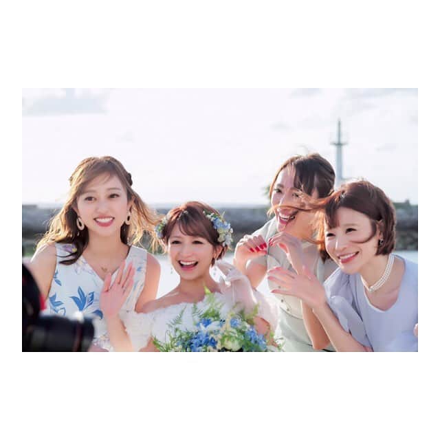 矢口真里さんのインスタグラム写真 - (矢口真里Instagram)「あみちゃん&ゆしん&てじー✨いつも笑顔にしてくれる人達😊パワーほんと凄いっす。沢山救われてます。今回の旅もめちゃくちゃ笑いましたょ😂✨みんな沖縄を満喫できたようで私も嬉しかったです😁✨ ・ そして気づいてる方もいらっしゃいましたが、ドレスコードを水色 or グリーン系にさせていただきました👗👕海と合っていてどの写真もとても綺麗でした😂✨皆さん合わせていただき本当にありがとうございました！！！」4月4日 11時23分 - mariyaguchi_official