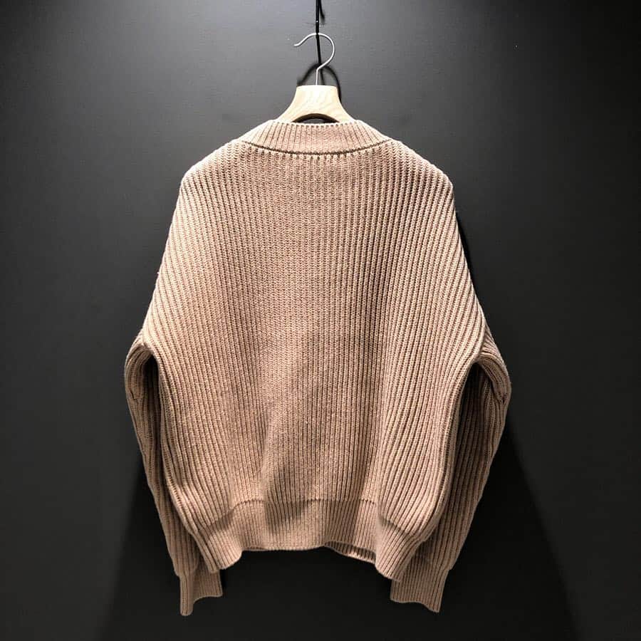 BEAMS JAPANさんのインスタグラム写真 - (BEAMS JAPANInstagram)「＜UNUSED＞ Mens Pocket Crew Neck Knit BEAMS JAPAN 2F @beams_japan #unused #beams #beamsjapan #beamsjapan2nd Instagram for New Arrivals Blog for Recommended Items #japan #tokyo #shinjuku #fashion #mensfashion #womensfashion #日本 #東京 #新宿 #ファッション#メンズファッション #ウィメンズファッション #ビームス #ビームスジャパン」4月4日 11時37分 - beams_japan