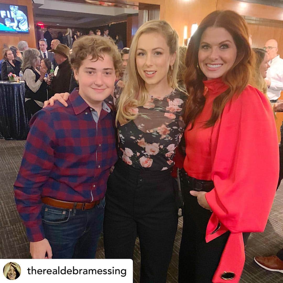 イリザ・シュレシンガーさんのインスタグラム写真 - (イリザ・シュレシンガーInstagram)「Three Jews walk into a VIP reception before a show @hulutheatermsg ✨✨✨✨✨✨✨✨✨✨ Posted @withrepost • @therealdebramessing Just some of the new friends we made last night in between laughs. @ilizas @johnmulaney @johnmcenroeofficial @michaelkwilliams81」4月4日 11時40分 - ilizas