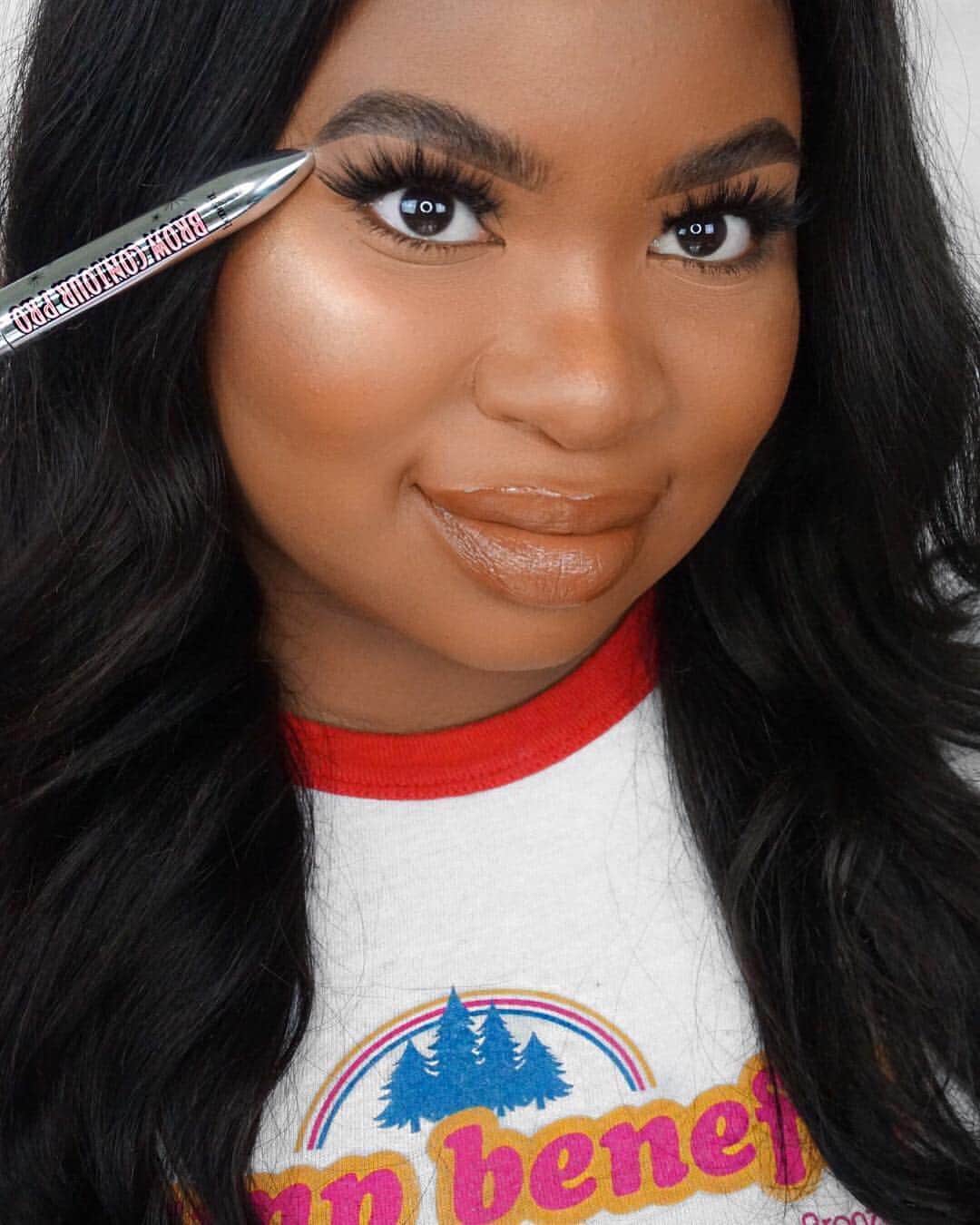 Benefit Cosmeticsさんのインスタグラム写真 - (Benefit CosmeticsInstagram)「This happy camper from our 2018 #benefitbrowsearch uses all #benefit everything to perfect her flawless #motd! @somuchsimone uses: ✨#hoola toasted bronzer ✨#browcontourpro in shade black-brown/deep ✨#3DBROWtones ✨#24hrbrowsetter ✨#BADgalBANG mascara ✨#sunbeam liquid highlighter ✨#punchpop in shade sugar cookie #regram #friendswithbenefit」4月4日 12時07分 - benefitcosmetics