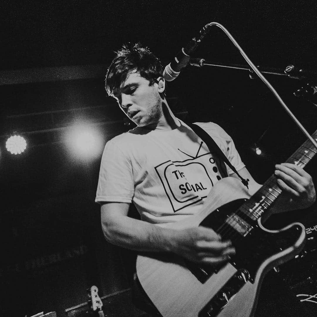 キートン・ストロンバーグのインスタグラム：「I want to go back on tour @findthesocial」