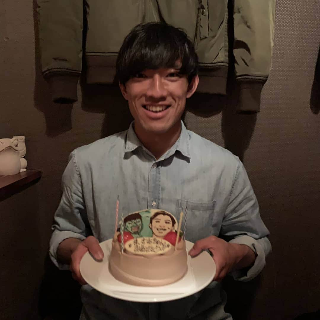 福田俊介さんのインスタグラム写真 - (福田俊介Instagram)「まさお遅くなったけど誕生日おめでとう！！ #辻正男  #法政大学サッカー部同級生 #10年ぶりに同じチーム #ｻﾞｽﾊﾟｸｻﾂ群馬  #渡辺広大  #舩津徹也  #福田俊介」4月4日 12時32分 - shunsukefukuda28