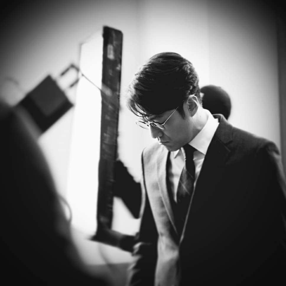 チ・ジニさんのインスタグラム写真 - (チ・ジニInstagram)「#지정생존자」4月4日 12時37分 - actor_jijinhee