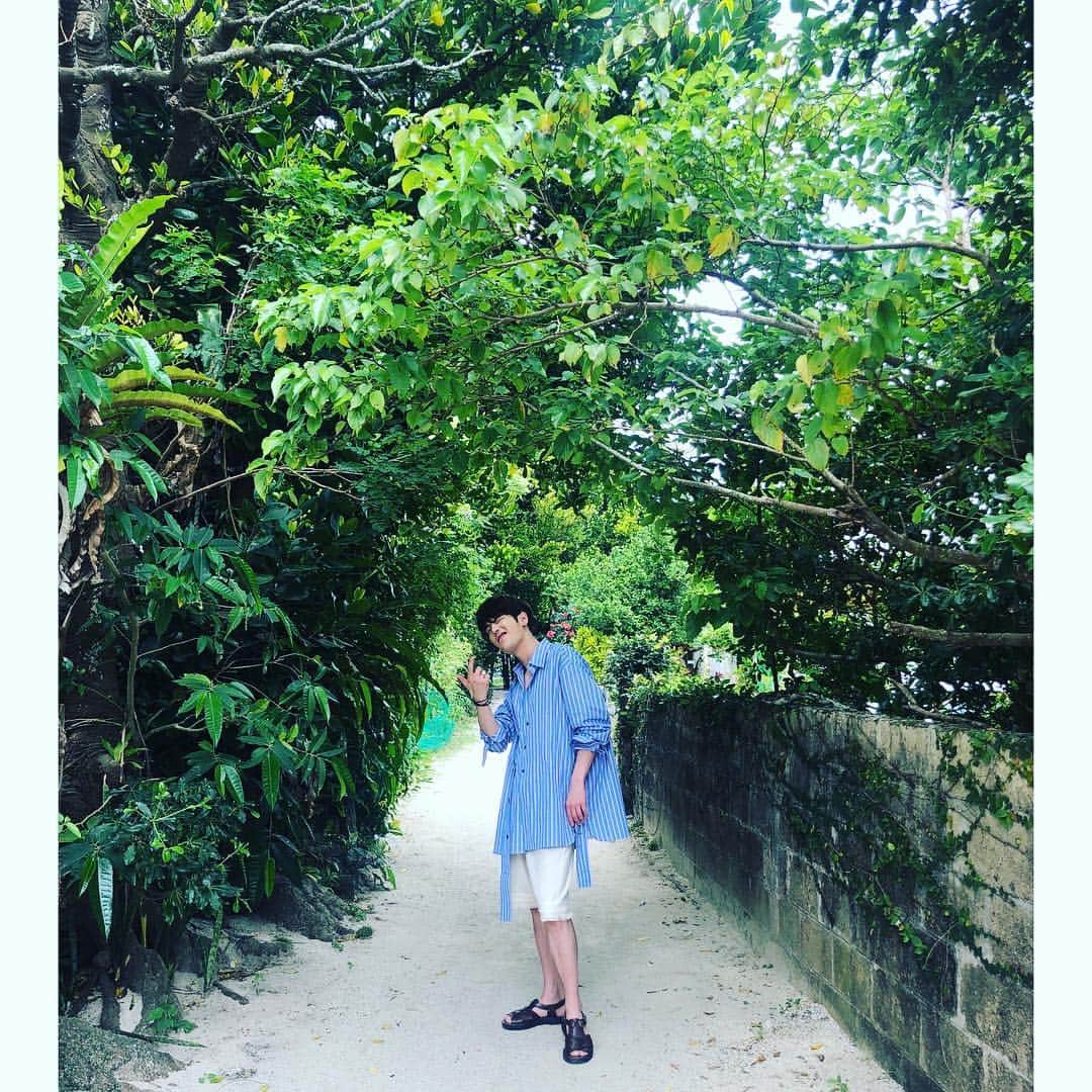 ジヒョク のインスタグラム：「tsuite 恋 !!!」
