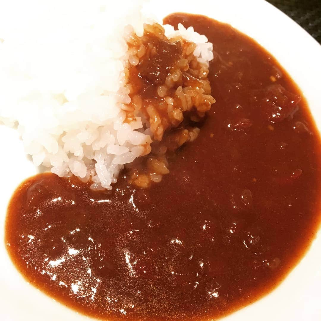 西山茉希さんのインスタグラム写真 - (西山茉希Instagram)「肉とカレーとアリ姐と。  #桜どこいった？ #華観月 #ハナミヅキ #隣に咲いてた  お花(呑)み。  アリ姐の優しさが満開のピンク。 ありがたき幸せ。  @alisa_mizuki」4月4日 13時36分 - maki.nshiyama50