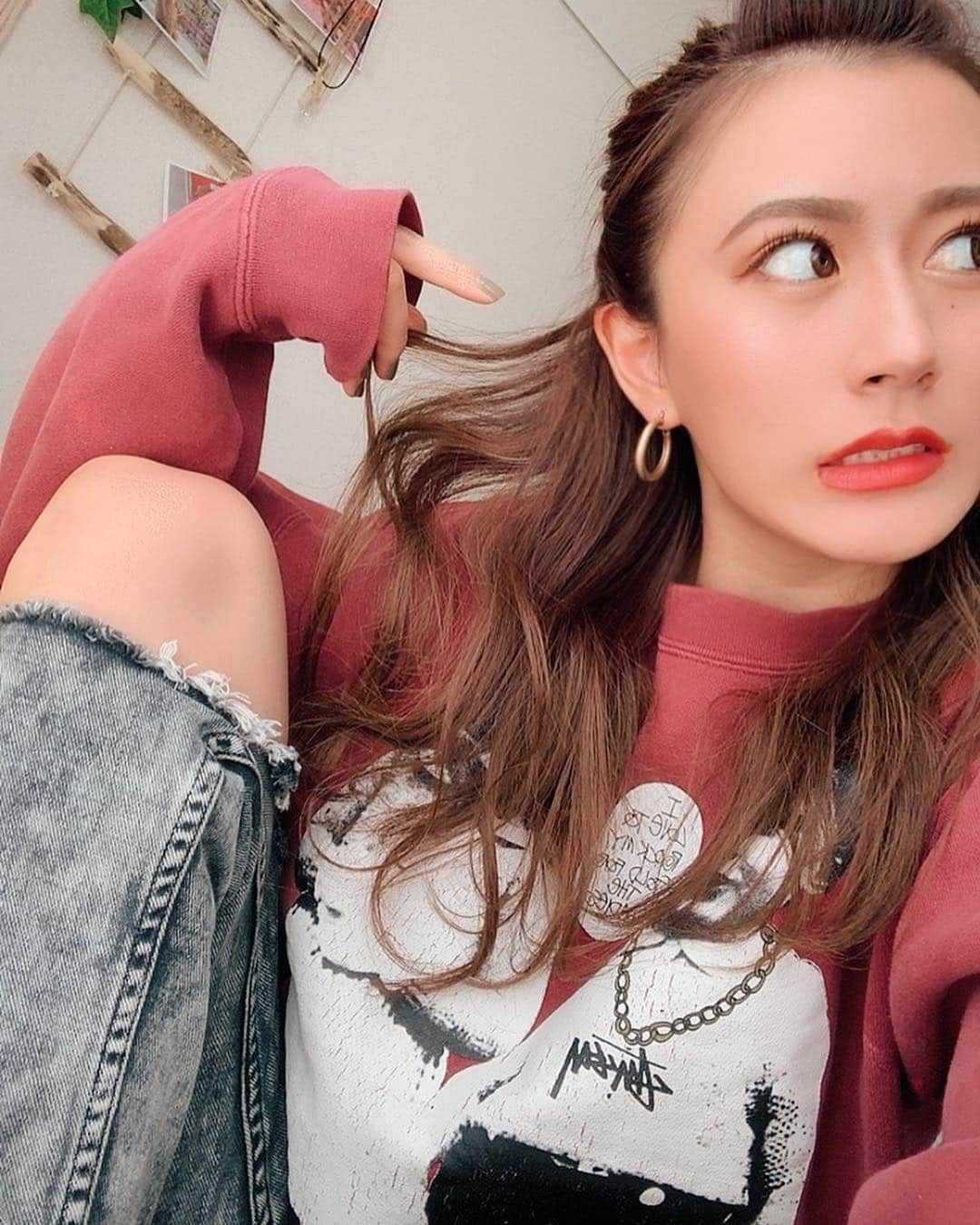 照井和希さんのインスタグラム写真 - (照井和希Instagram)「Outfit #tomboy 😈💋💄 男友達に貰った服。わら」4月4日 14時05分 - kazu24ki