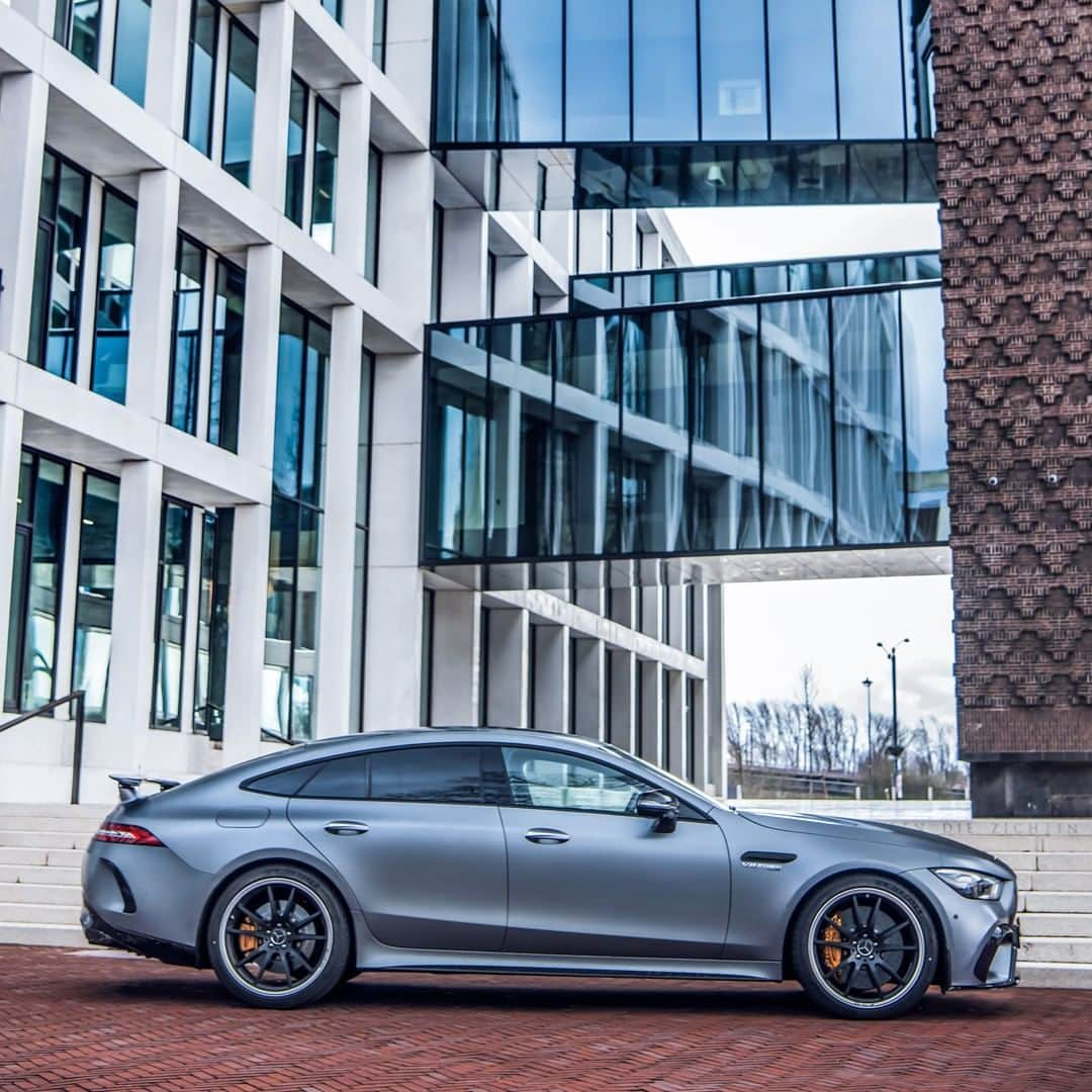 メルセデス・ベンツさんのインスタグラム写真 - (メルセデス・ベンツInstagram)「A true beauty in all its glory. ✔️ Photo by @basfransenphotography.  __________ [Mercedes-AMG GT 63 S 4MATIC+ | Kraftstoffverbrauch kombiniert: 11,3 l/100 km | CO2-Emissionen kombiniert: 257g/km | ]http://mb4.me/RechtlicherHinweis/] . #MercedesBenz #MercedesAMG #AMG #AMGGT63S #⭐ #LifeisaRace #4doorcoupé #mbfanphoto #automotivedesign #mbcar」4月4日 15時00分 - mercedesbenz