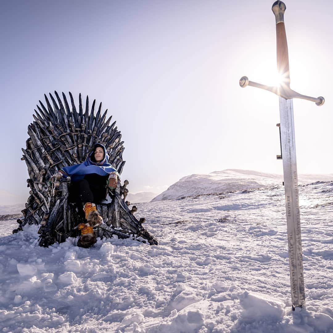 Discover Earthさんのインスタグラム写真 - (Discover EarthInstagram)「It looks like @jonathanvitblom found a very weird looking chair up in the mountains ! I wonder what it could be for 😏! ⚔️ Tag a fan of Game of Thrones that can't wait for season 8 ! — 📍#DiscoverGameofThrones — 📸 Photo by @jonathanvitblom ​」4月4日 15時05分 - discoverearth