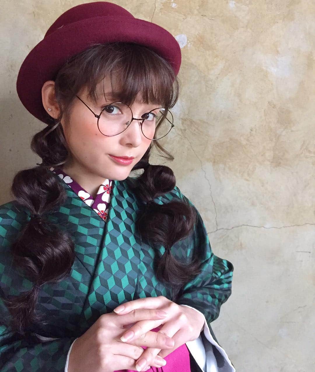 石川琴允さんのインスタグラム写真 - (石川琴允Instagram)「:はいからさん👘 : : 袴なのです🙏🏻🥰 : : : #卒業式 #袴 #着物 #振袖  #和装 #はいからさんが通る #撮影 #撮影スタジオ #名古屋」4月4日 15時56分 - kotopon09