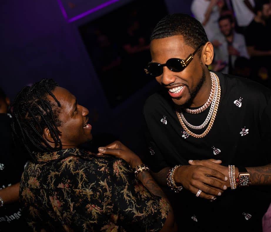 ファボラスのインスタグラム：「You know you’re in a good place in life when you can laugh at what would’ve made you mad in the past..🎭 @kingpush [shot by @drevinciwrks]  #MrJones #MIAMI」