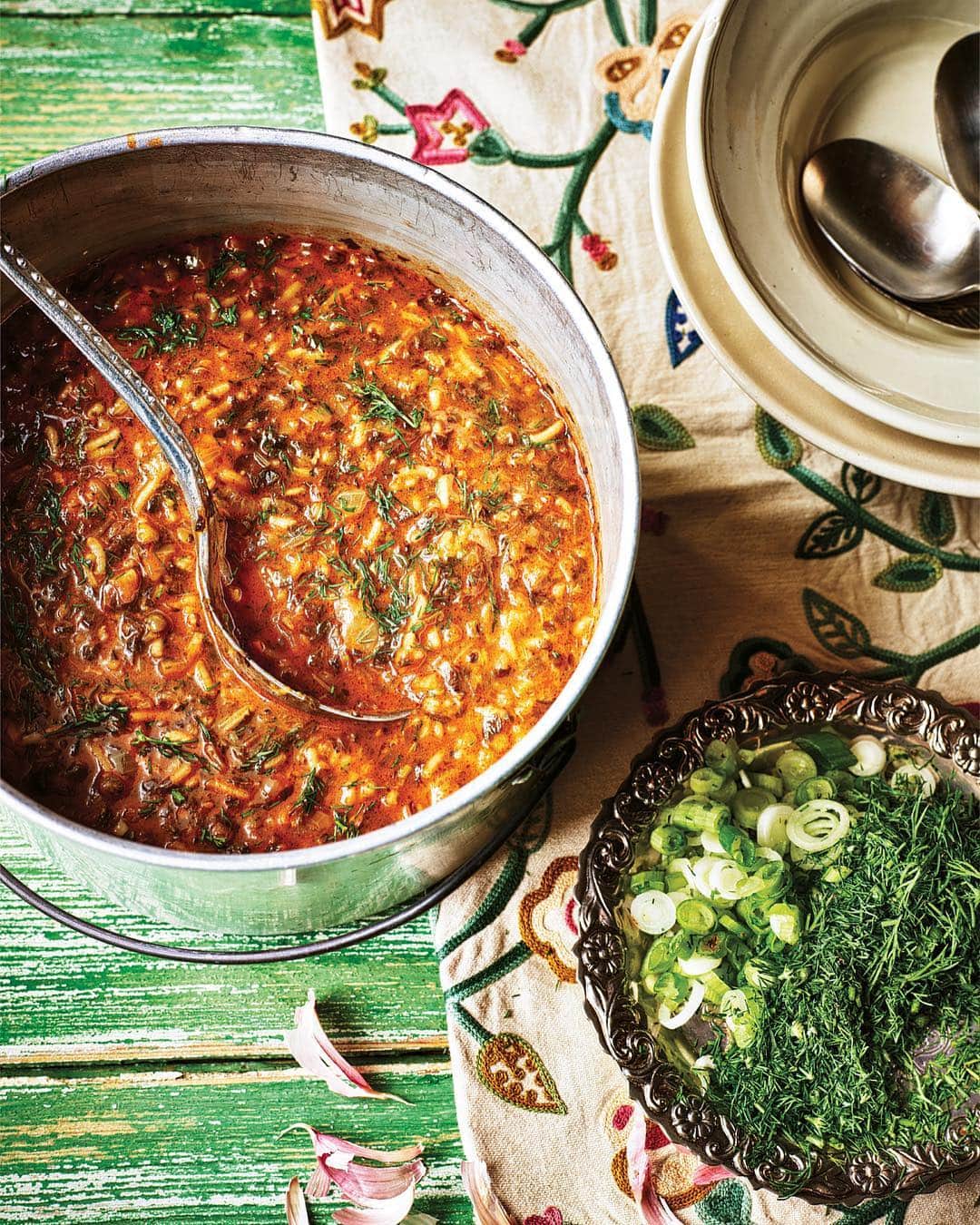 ナイジェラ・ローソンさんのインスタグラム写真 - (ナイジェラ・ローソンInstagram)「I’m very happy to say that Bazaar: Vibrant Vegetarian Recipes by @sabrinaghayour is fresh up on the #CookbookCorner section of nigella.com. Read all about it, and get this recipe for Rice and Vegetable Aash with Puy Lentils. You can also get to it directly - pretty much - by tapping on my name, which will take you to a page that has a link on it that says www.nigella.com/instagram. When you click on this link, it will take you to a page of photographs: click on the photograph of the recipe in question!  Photograph by @kriskirkham」4月5日 1時47分 - nigellalawson