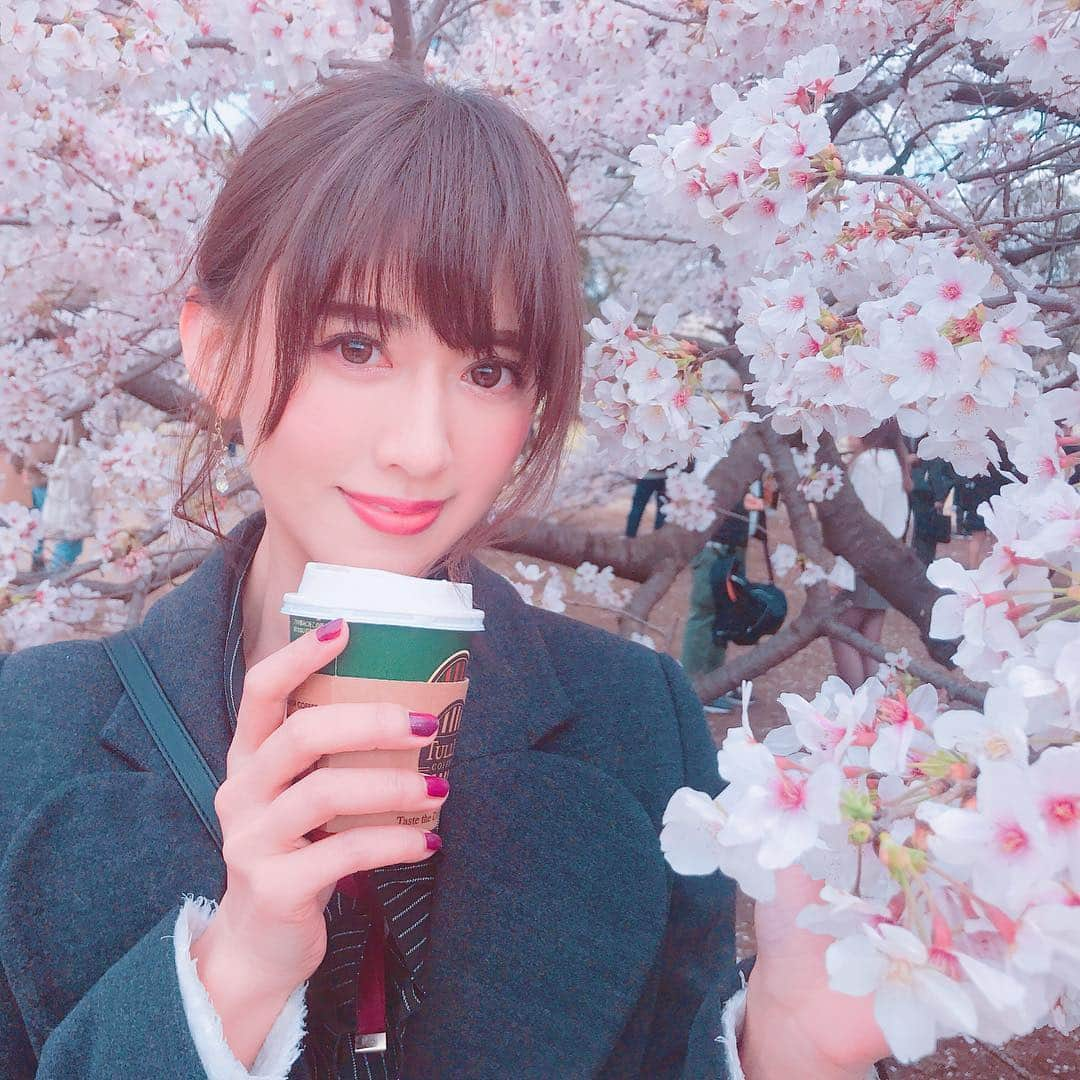 西野翔さんのインスタグラム写真 - (西野翔Instagram)「マスカッツのみんなとお花見してきた🌸 みんなかわゆく撮れたので全載せしちゃう(*´ω`*) みっひー、ゆまちん、きじー、あっきー、むいぴょん、檄レアかほっち❤️❤️❤️ いつも女子会楽しいなー！  #桜 #新宿御苑 #恵比寿マスカッツ #みひろ #麻美ゆま #吉沢明歩 #かすみ果穂 #栗山夢衣 #希島あいり #西野翔」4月5日 2時27分 - nishino_show