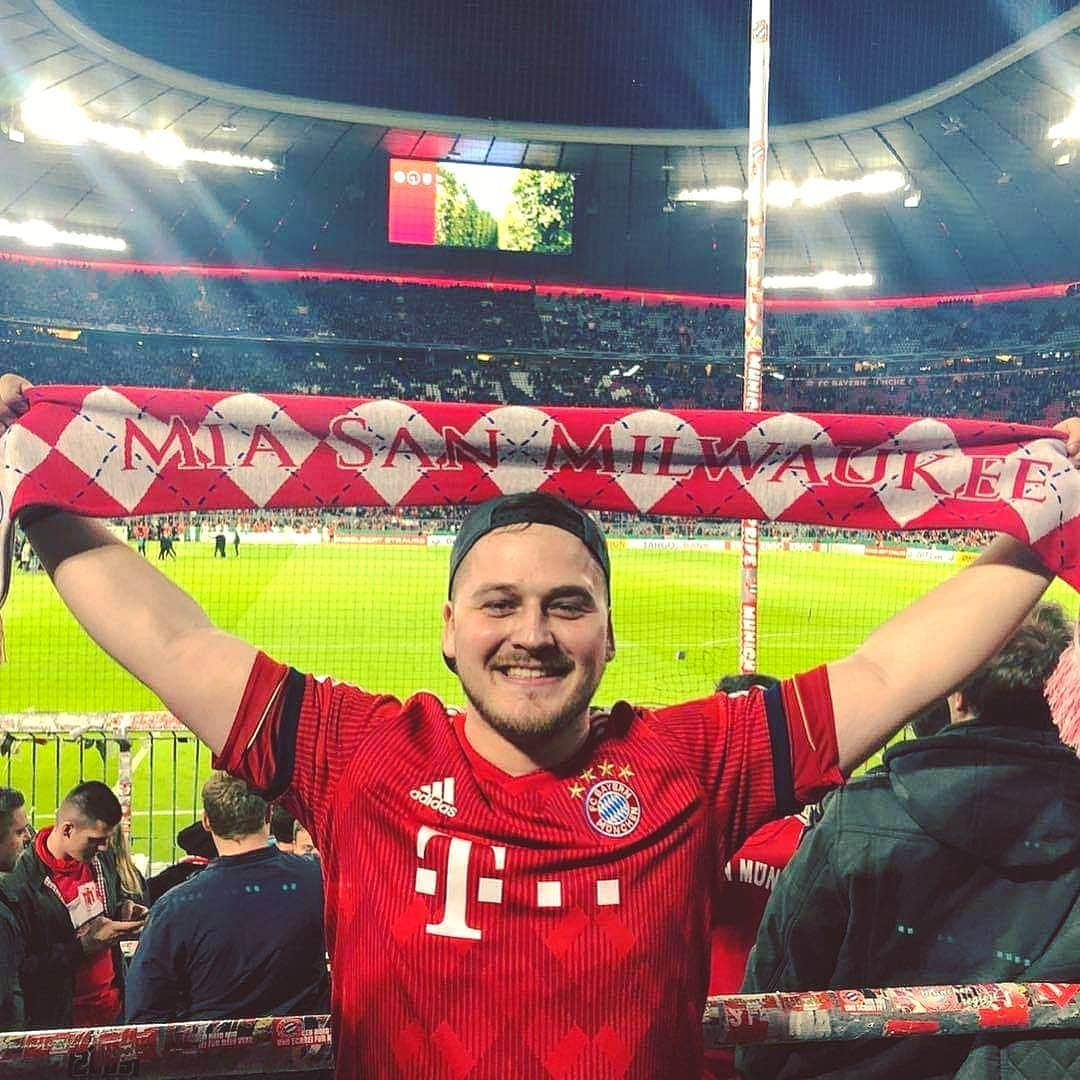 バイエルン・ミュンヘンさんのインスタグラム写真 - (バイエルン・ミュンヘンInstagram)「What an absolutely unbelievable 90 minutes of football! 😱 As always: Thanks for your support! #MiaSanMia ❤ . #FCBayern #FCBFCH #DFBPokal #Football #Fussball #Futbol #Soccer 📷 @annabell2807 @realslimschady」4月4日 18時13分 - fcbayern