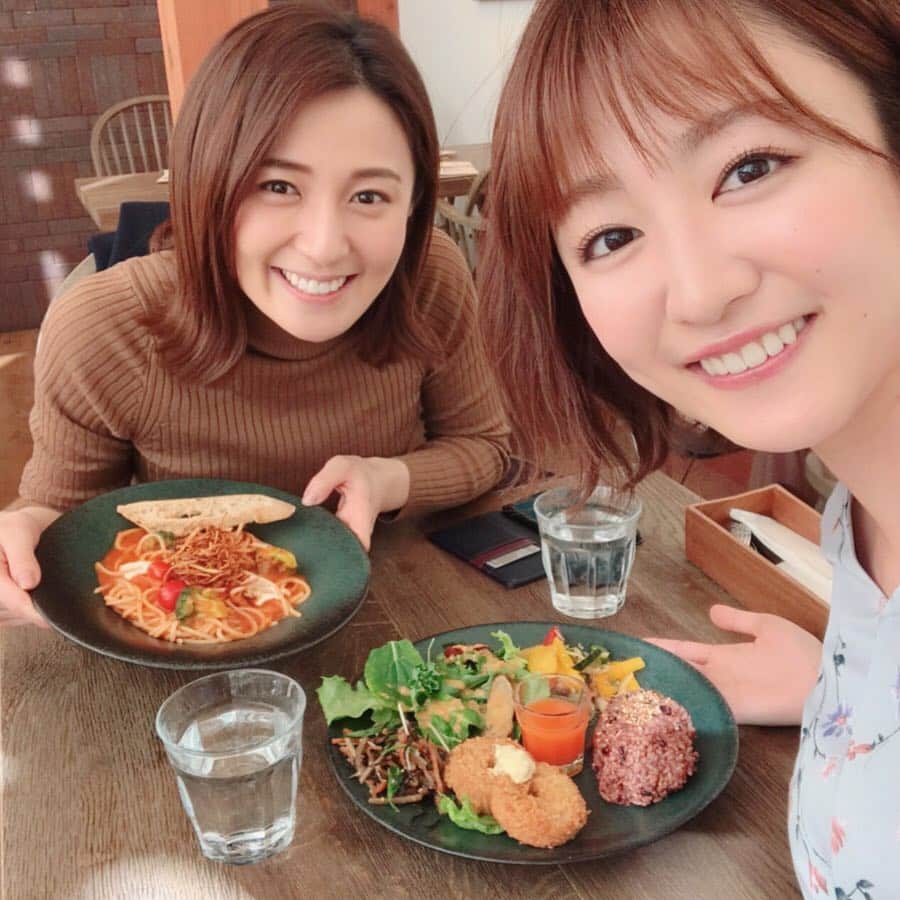 久野静香さんのインスタグラム写真 - (久野静香Instagram)「ランチ〜！！﻿﻿ ﻿﻿ #これはインスタ映え？！できてますか？﻿ ﻿ #目指せオシャレインスタ！！﻿ ﻿ #滝菜月 アナ」4月4日 18時29分 - shizuka_kuno