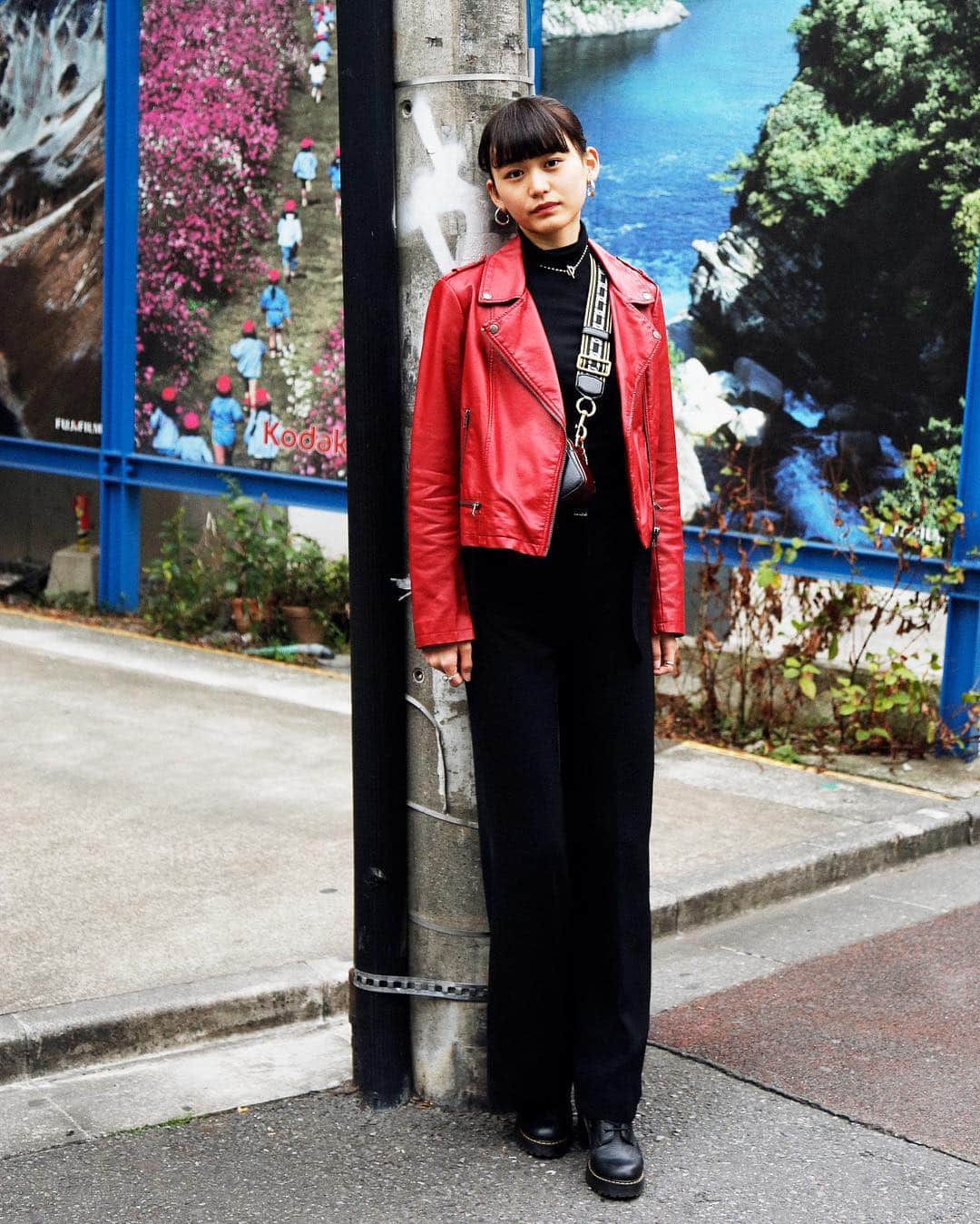 のインスタグラム：「TOKYO STREET STYLE Name: @yuki_mine0123  #streetstyle#droptokyo#tokyo#japan#streetscene#streetfashion#streetwear#streetculture#fashion#shibuya#drmartensstyle#street Photography: @kyoheihattori」