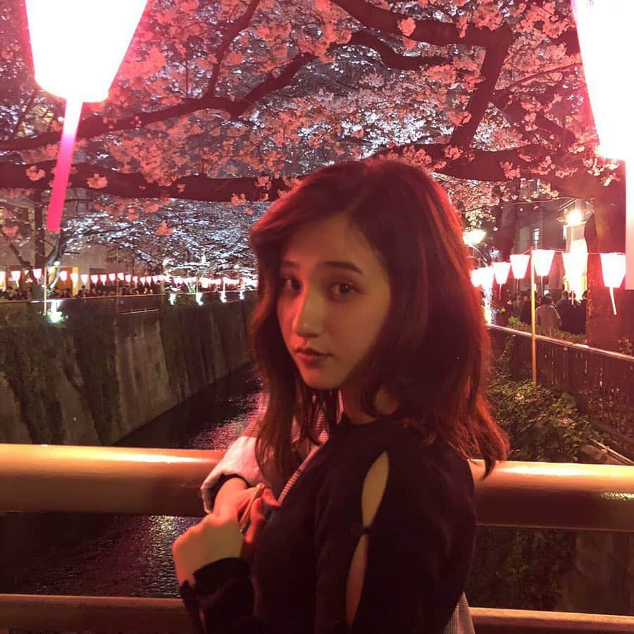 正本レイラさんのインスタグラム写真 - (正本レイラInstagram)「夜桜🌸  #sakura #cherryblossom #tokyo #nakameguro」4月4日 18時49分 - leilaazjp