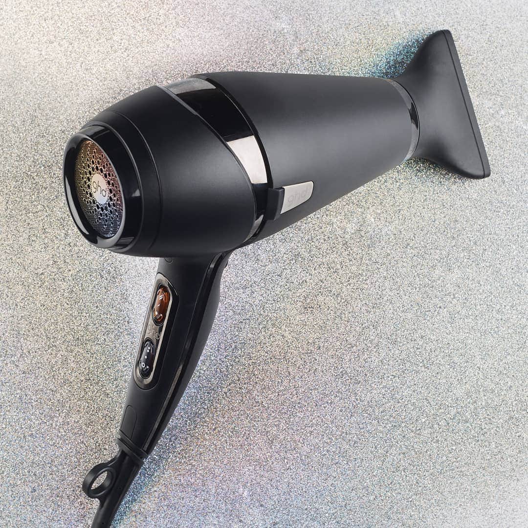 ghd hairさんのインスタグラム写真 - (ghd hairInstagram)「The ghd air was voted 10/10 by @sheerluxe - and now it’s had a rainbow makeover ✨ #ghdfestival  #ghdhair #goodhairday #professionalhairdryer #hairtools」4月4日 19時00分 - ghdhair
