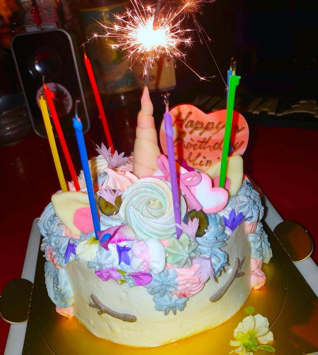 miniさんのインスタグラム写真 - (miniInstagram)「my Birthday Unicorn Cake🦄🧁💓💜💎 3月中にお祝いしたかったんだからー🙌😍💘って @aisa._.s19watisa がお祝いしてくれた時のケーキがユニコーンで可愛すぎた🦄💕💕 こんなの見つけて来てくれてありがとう〜😢💘💘 そして、お祝いしてくれたさおり、ちあき、カトリさん、池子もありがとう🙏✨✨ とっても嬉しかったよ💗 ユニコーンのケーキなんて最強🤤🦄💓💜💎 love💘 #mybirthday #Birthdaycake #Unicorn #Unicorncake #thankyou」4月4日 19時10分 - mini.stagram