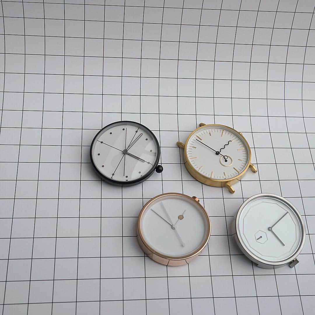 AÃRK Collectiveさんのインスタグラム写真 - (AÃRK CollectiveInstagram)「A few classics from our growing range of unisex timepieces inspired by simple shape, geometric form and graphic elements #AÃRK」4月4日 19時21分 - aark_collective