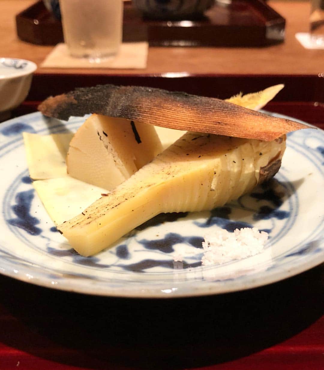 濱野りれさんのインスタグラム写真 - (濱野りれInstagram)「Japanese food "Matsukawa" #Reservation ➡︎ Around a year #Taste ➡︎ A I visit for the first time in years!! Both the ingredient of taste and the food are the highest quality! After all, the best dish for me is "shime's rice" is picture 10th. That is speciality of Matsukawa. I couldn't stop to eat🤦‍♂️💓 Thank you for the wonderful  opportunity!! . . 久しぶりのの松川さん💗 何から何まで最高に美味しかったです🥰しめのご飯がやっぱり一番好き！ 素敵な機会をありがとうございました💗 . . #rirelog#matsukawa #washoku#japanese_food #japanesecuisine#japanesefoods#tokyoeats#toptokyorestaurants#akasaka #roppongi#tokyogourmet#lovetoeat#eater#eatlover#tabelog #松川#予約困難#食べログ高評価#食べログ4#和食#日本食#赤坂グルメ#六本木グルメ#グルメ記録#東京グルメ」4月4日 19時15分 - riregram