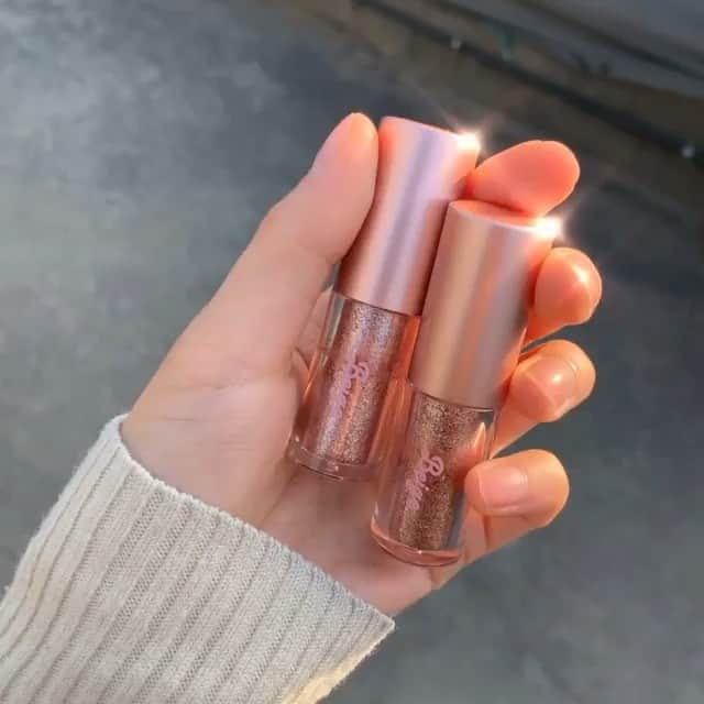 Chuuのインスタグラム：「핑크문라잇 영롱영롱✨💛」