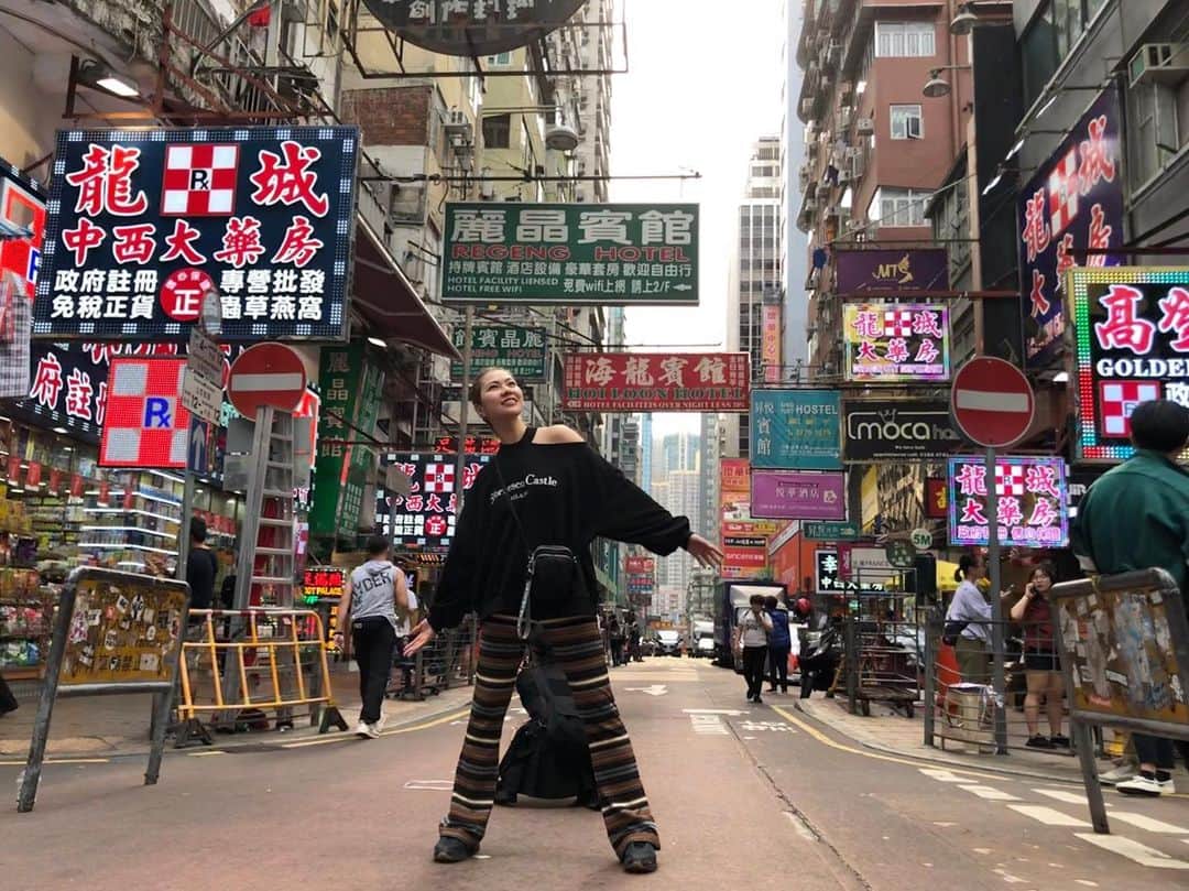 のインスタグラム：「❣️🇭🇰🧧🇭🇰❣️ #香港　#Chocostrip✈️」