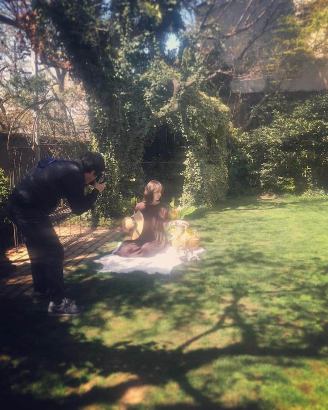 沢田ゆうのインスタグラム：「@green_parks 2019ss﻿ ビジュアル撮影でした❤︎﻿ Green Parksさんの店頭ポスターで﻿ 見つけて頂けると嬉しいです☺️🌿﻿ #greenparks﻿ #グリーンパークス﻿」