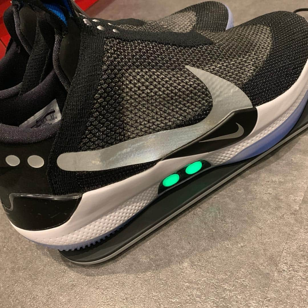 大神雄子さんのインスタグラム写真 - (大神雄子Instagram)「未来へ踏み出そう✔️✔️✔️ SURE 😎🔥‼️ #nikeadaptbb  #backtothefuture2  #シューレースのないバッシュ #アンビリーバボー」4月4日 20時57分 - shin___01